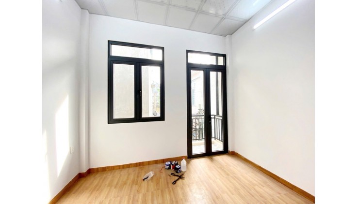 ĐI BỘ RA CÔNG VIÊN KÊNH NƯỚC ĐEN, HẺM XE HƠI, 38M2, 2 TẦNG GIÁ NHỈNH 3 TỶ